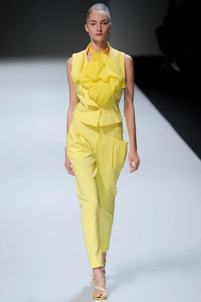 Look 6